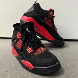 Nike Air Jordan 4 Retro Red Thunder Kid’s Shoes